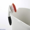 Щетка треугольная OXO для очистки плитки, ванной, душевых, светильников 29х11х9 см (37681) 3